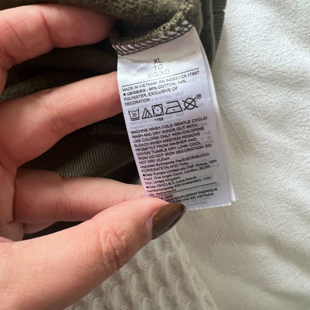 Gap x Cult Gaia Cropped Logo Sweatshirt - Picture 7 of 7